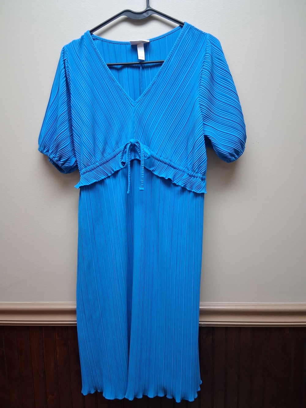 Isabel Maternity by Ingrid & Isabel Plisse Empire Waist Dress Size Small